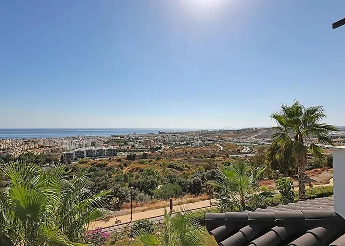 New 2 Bed Penthouse @ Hills With Sea View Appartement *