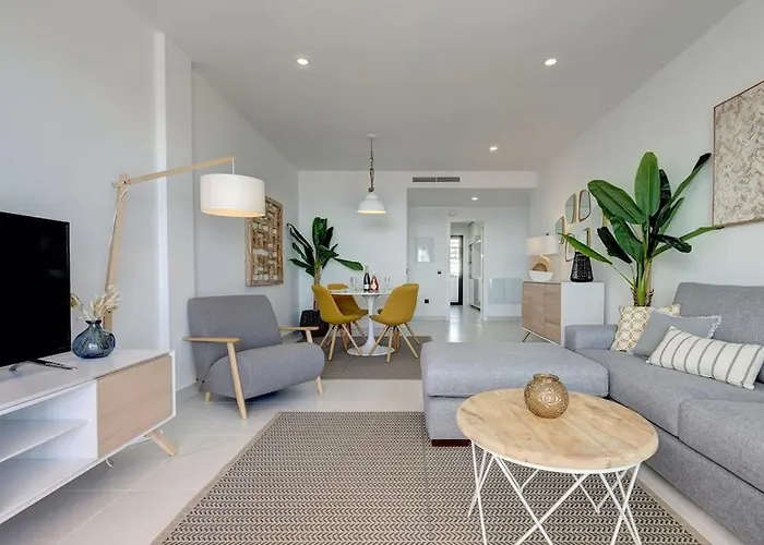 Апартаменти New 2 Bed Penthouse @ Hills With Sea View *