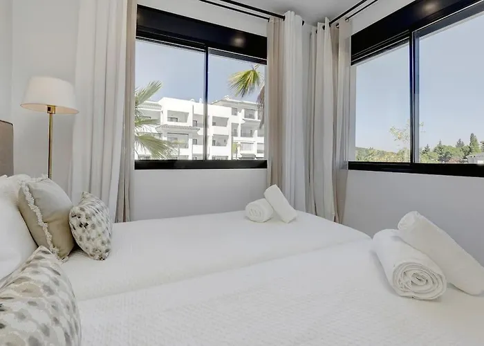 New 2 Bed Penthouse @ Hills With Sea View Appartement Estepona