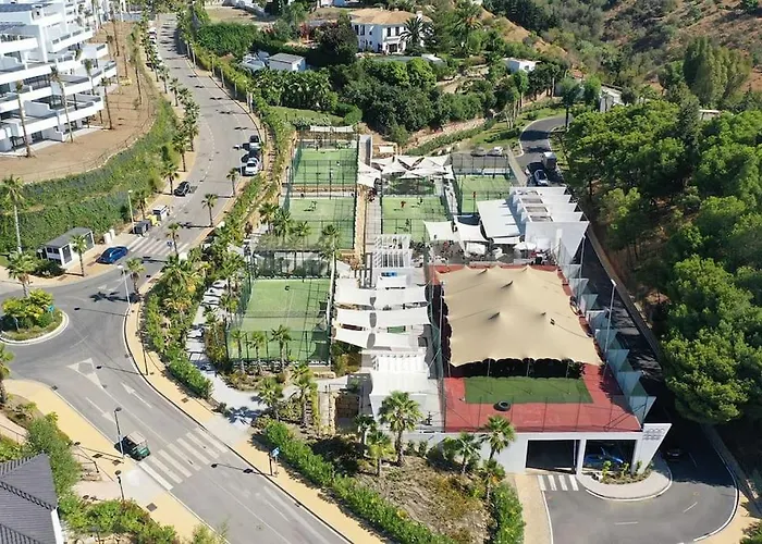 New 2 Bed Penthouse @ Hills With Sea View Appartement *