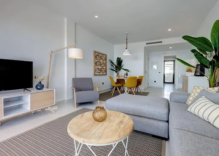 Апартаменти New 2 Bed Penthouse @ Hills With Sea View Естепона