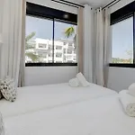 New 2 Bed Penthouse @ Hills With Sea View Apartamento Estepona
